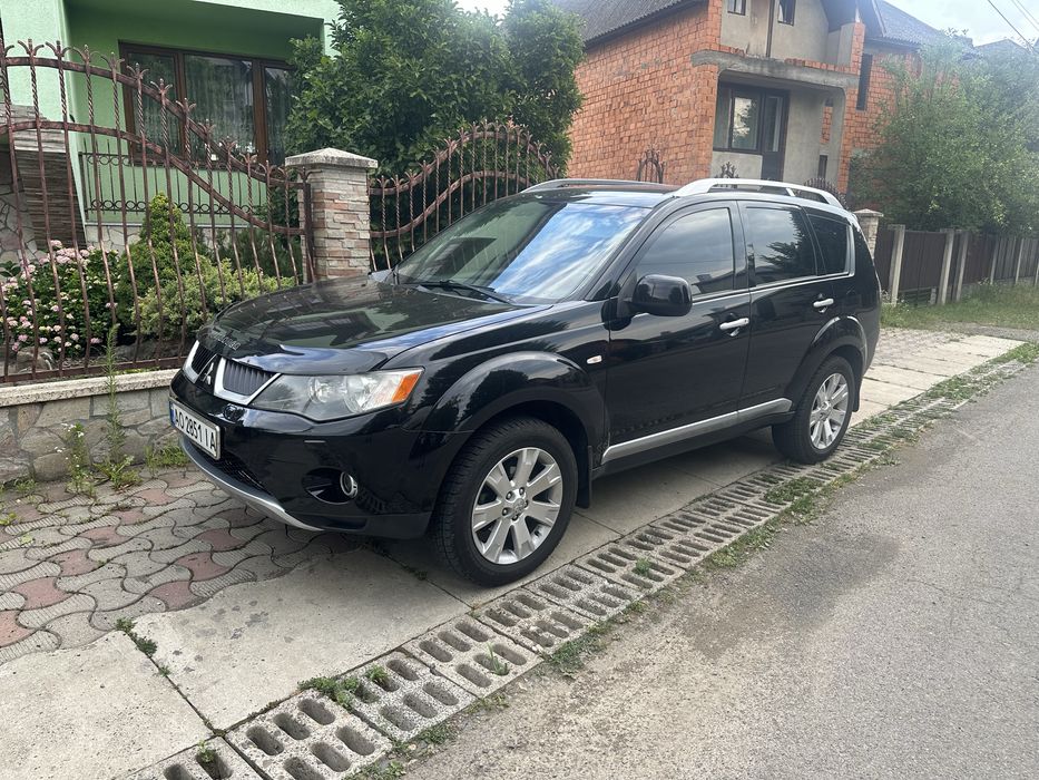Продам Mitsubishi Outlander