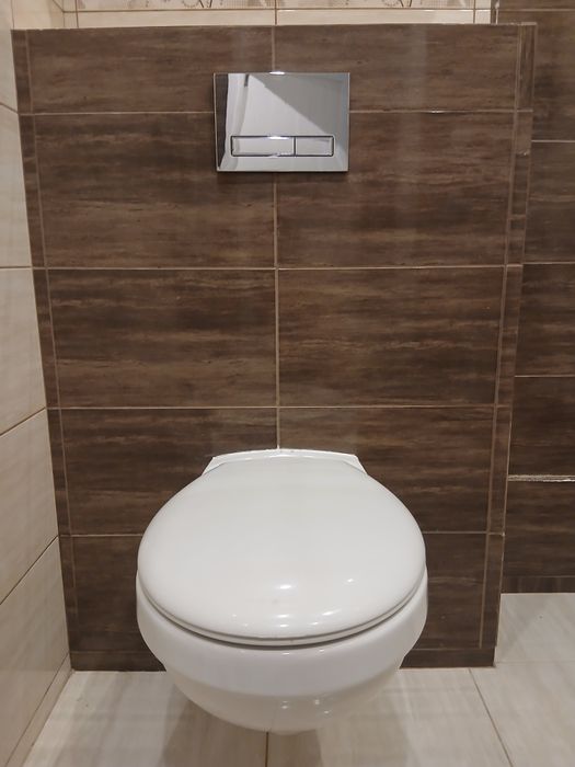 Toaleta ze stelażem do zabudowy WC podtynkowe