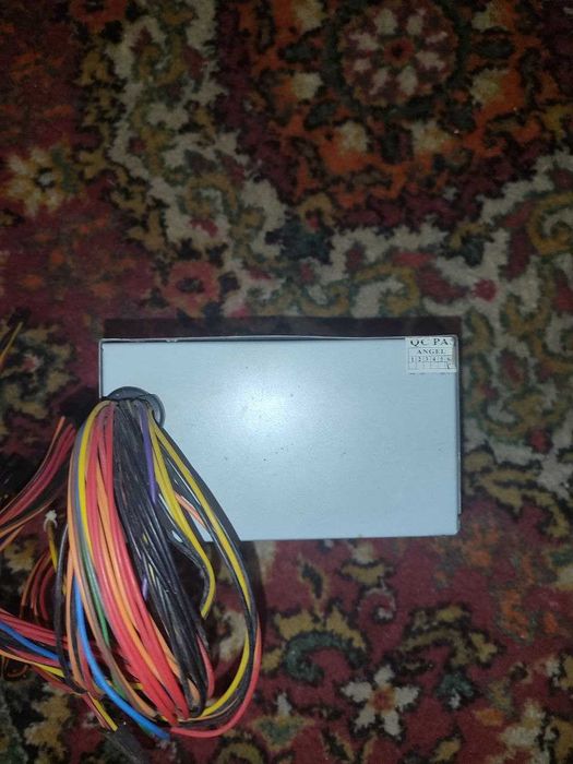 Продам блок живлення