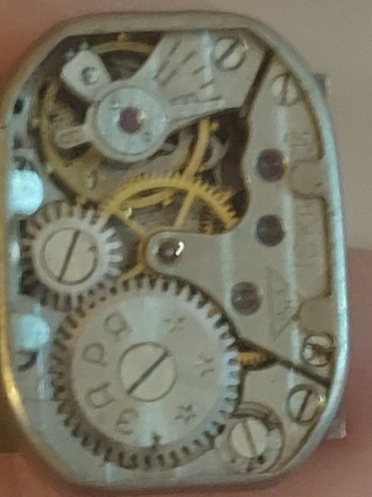 Механизм к часам зоря,часы луч,олимпийские знак качества номерные