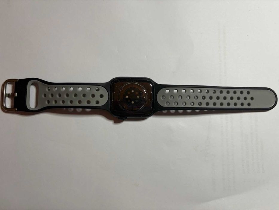 Apple Watch 8 41mm Preto