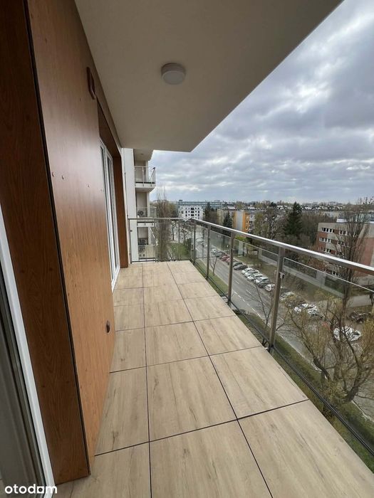przestronne 2-pokojowe/ 50m2 / balkon/ wysokie piętro/ bezpośrednio