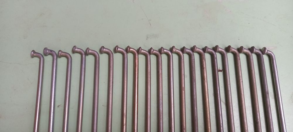 Спицы мотоцикла.