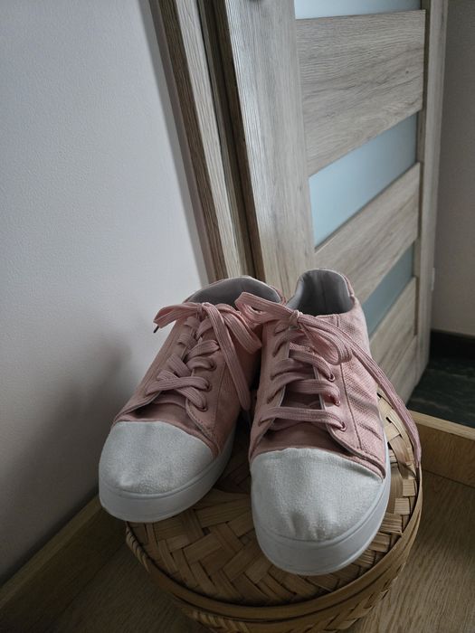 Tenisówki damskie 38