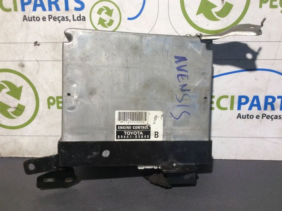 Centralina Motor Toyota Avensis  1758008292  89661-05A40
