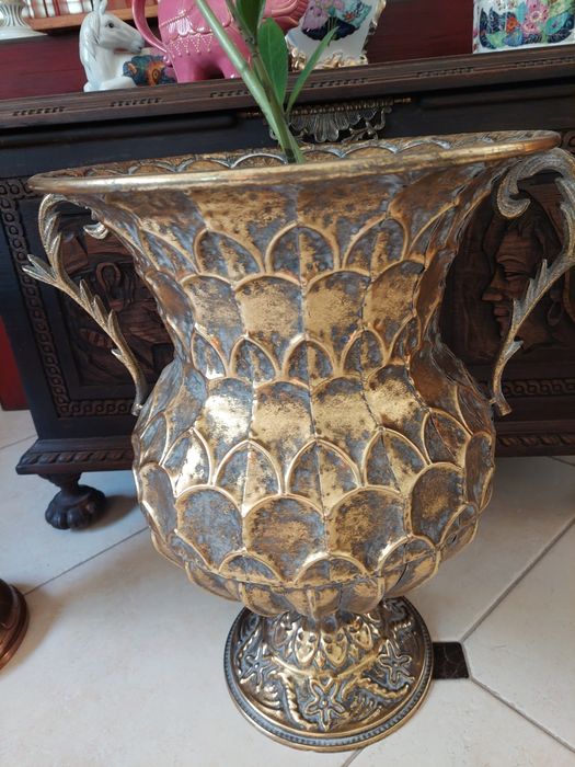 Peças em cobre trabalhado