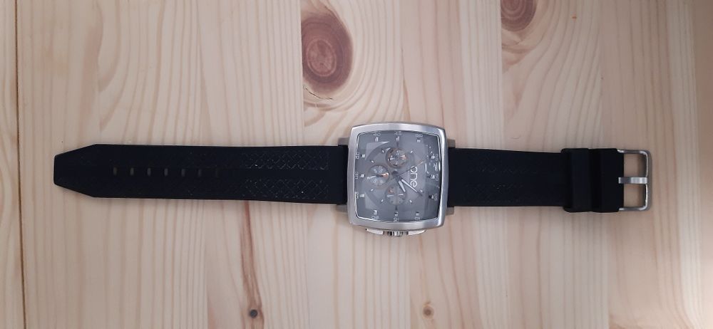 Relógio One Watch Company