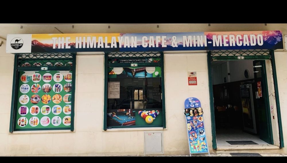 Sale of mini mercada e cafe