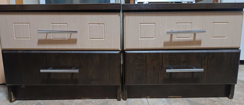 Приліжкові тумбочки