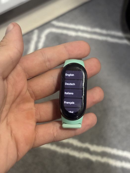 Продам  Mi bend 8
