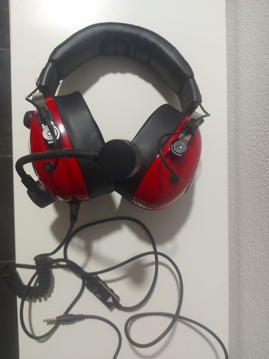 Thrustmaster T.Racing Scuderia Ferrari Edition Headset Gaming