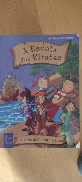 Livros vários em muito bom estado