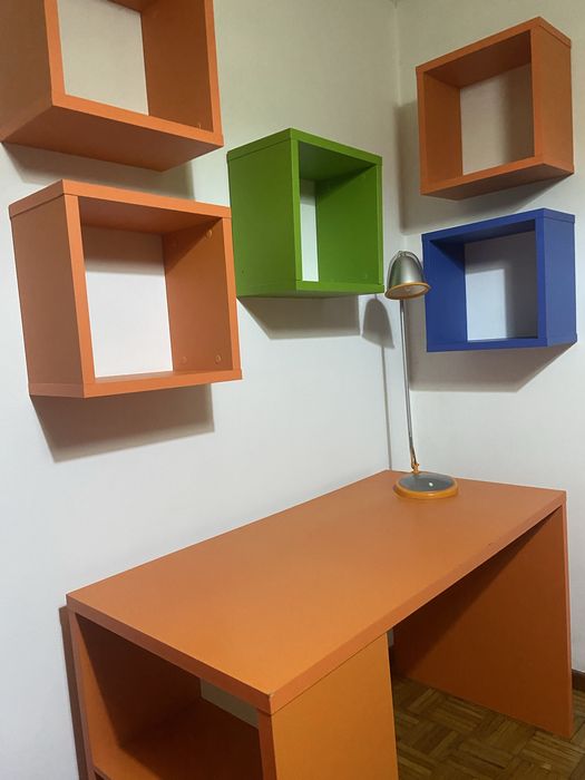 5 cubos + secretária