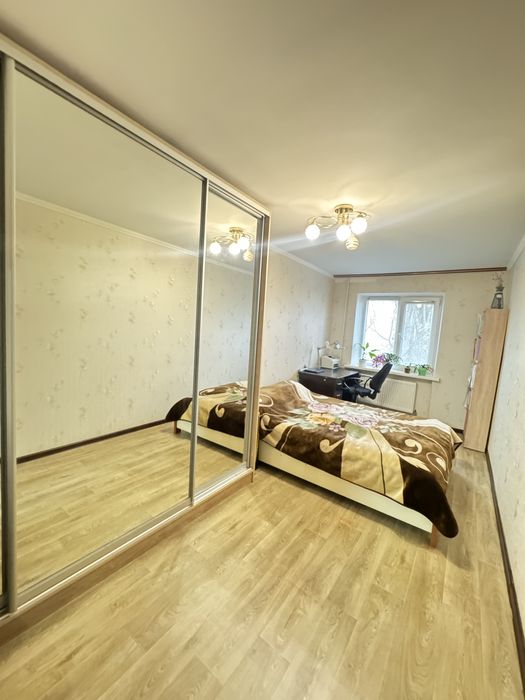 Продам 3-х кімнатну квартиру