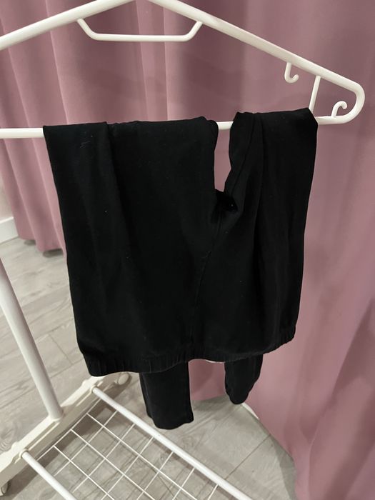 Гарні та зручні лосини