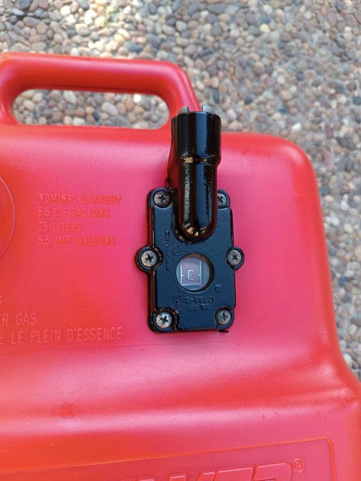 Depósito de gasolina Quicksilver como novo de 25 litros