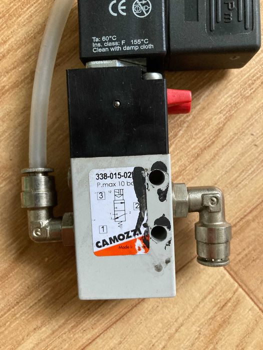 Пневматический распределитель Camozzi 358-015-02IL