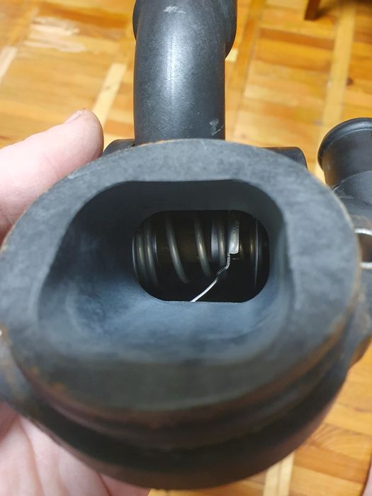 Термостат Skoda Octavia A5 1.6 дизель, робочий