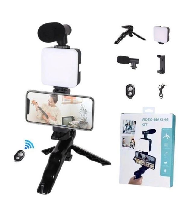 Набор блогера 4 в 1 штатив подсветка микрофон трипод Bluetooth пульт