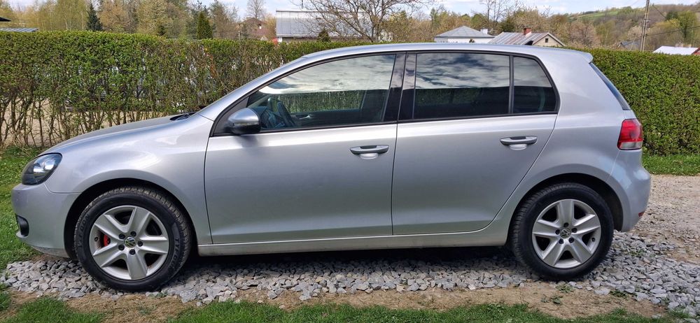 Volkswagen Golf VI 2009 1.6 benzyna 102KM