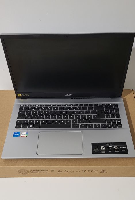 Portátil Acer Aspire 3 i5 12ª Gen | 8RAM | 512GB SSD | Como novo!!

RA