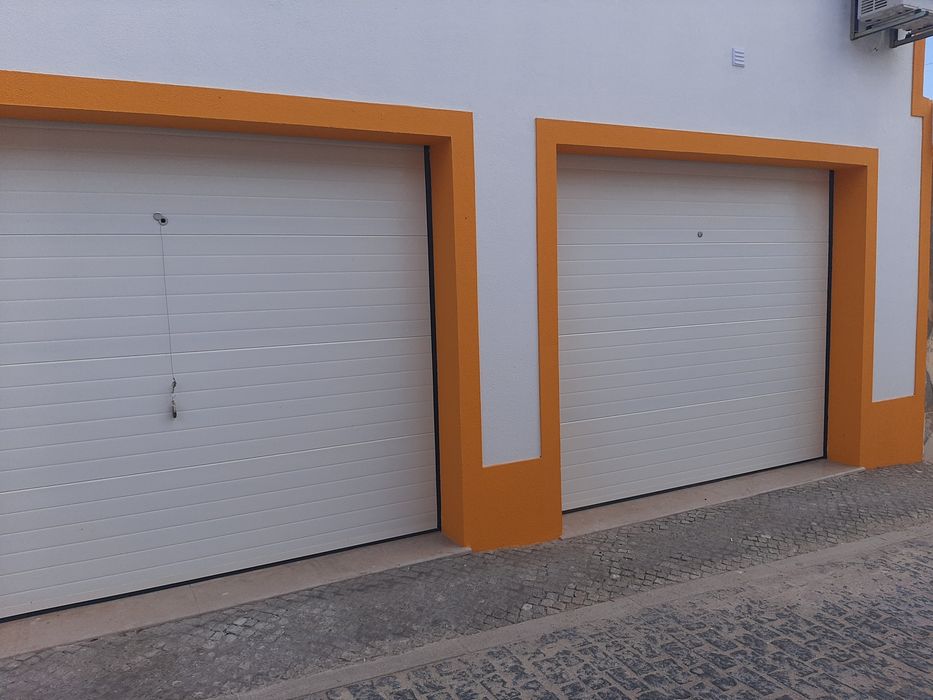 Garagem no centro da vila de Benavente