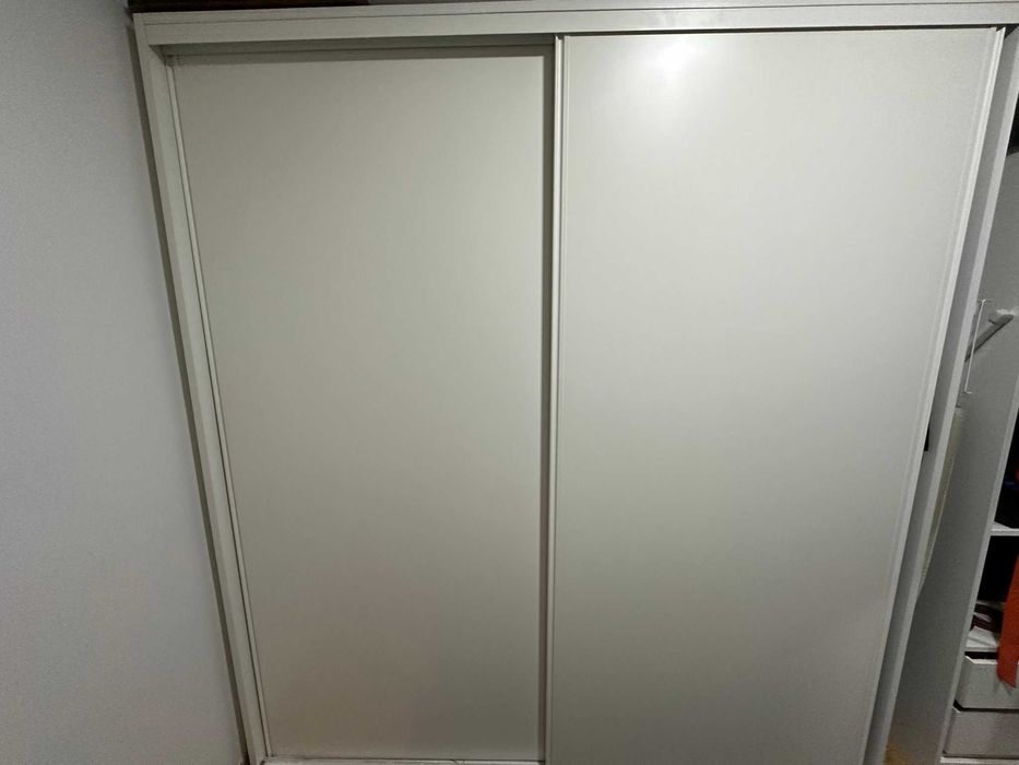 Roupeiro 2.00M (feito em carpintaria)