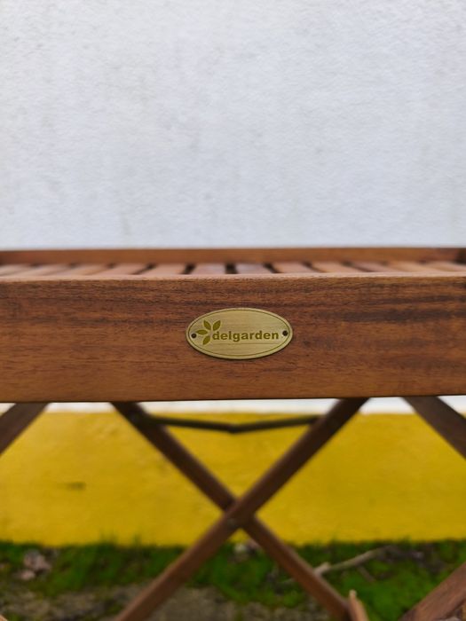 Tabuleiro em Madeira com apoio