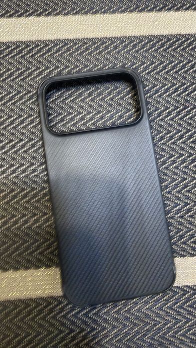 Продам чехол Pitaka на IPhone 17 pro max