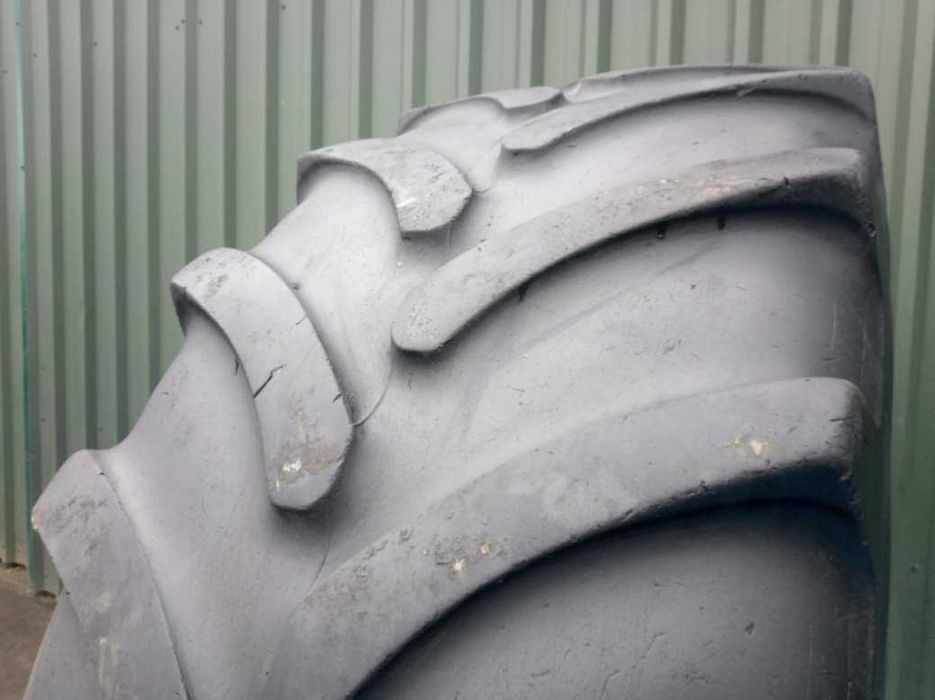 Opona Firestone 650/65 R - 42 Radial 9000 Evo