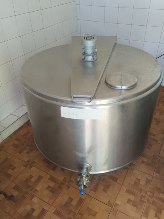 Vendo tanque de resfriar leite de 600litros