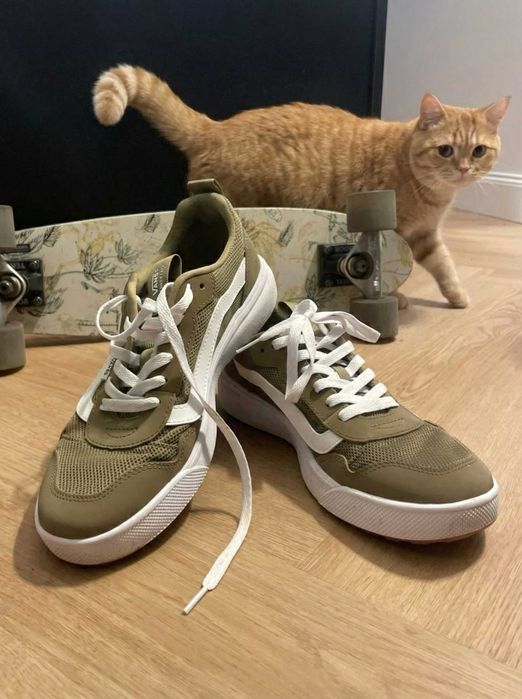 Sprzedam sneakersy Vans UltraRange Rapidweld – idealny stan