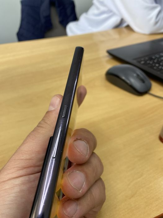 Samsung Galaxy S22 8/256GB  стан нового