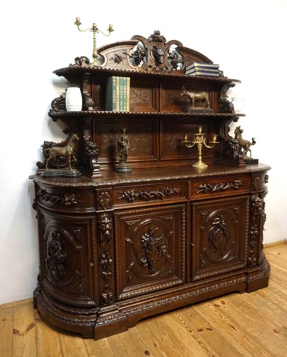 Stary myśliwski bufet komoda z dużą bogato rzeźbioną nadstawką orygina