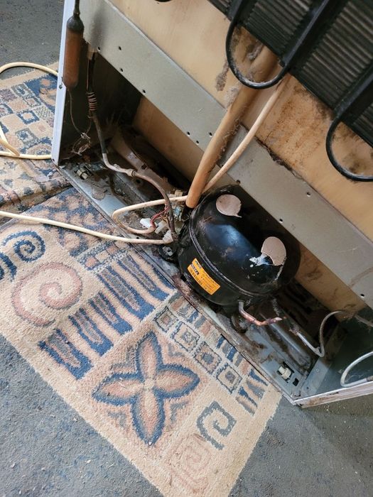 Холодильник продам