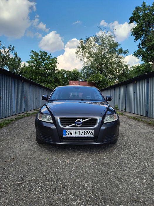 Volvo V50