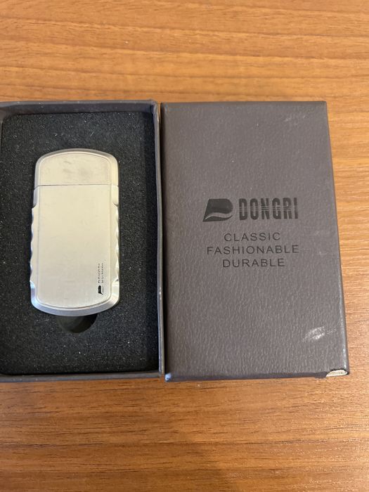 Зажигалки користовані різні