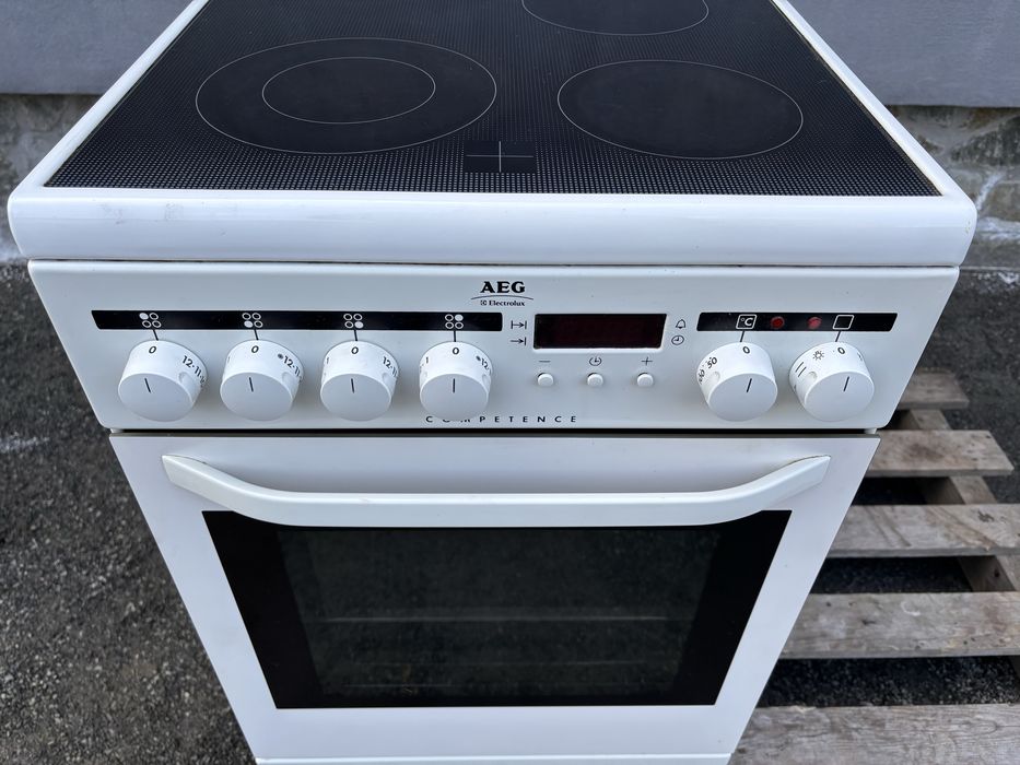 Електроплита Electrolux