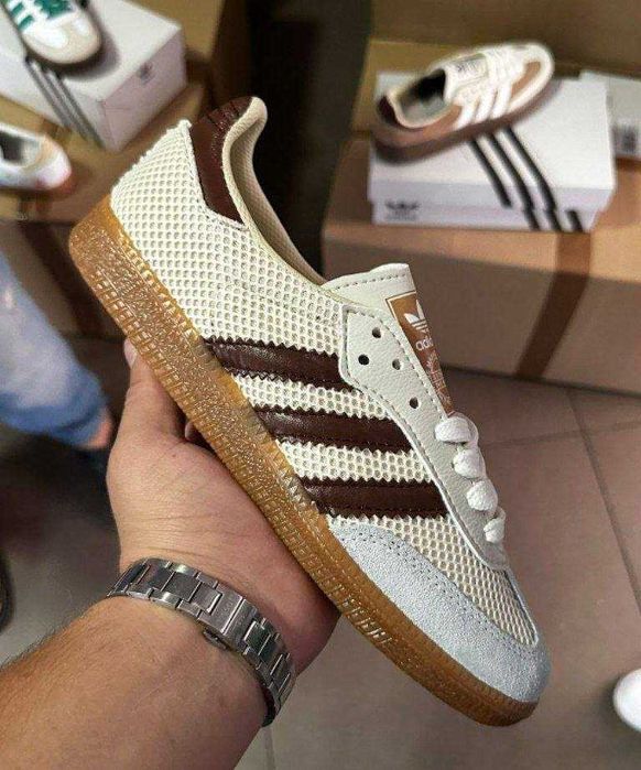 Sapatilhas disponíveis do 35 ao 44 vários modelos e cores