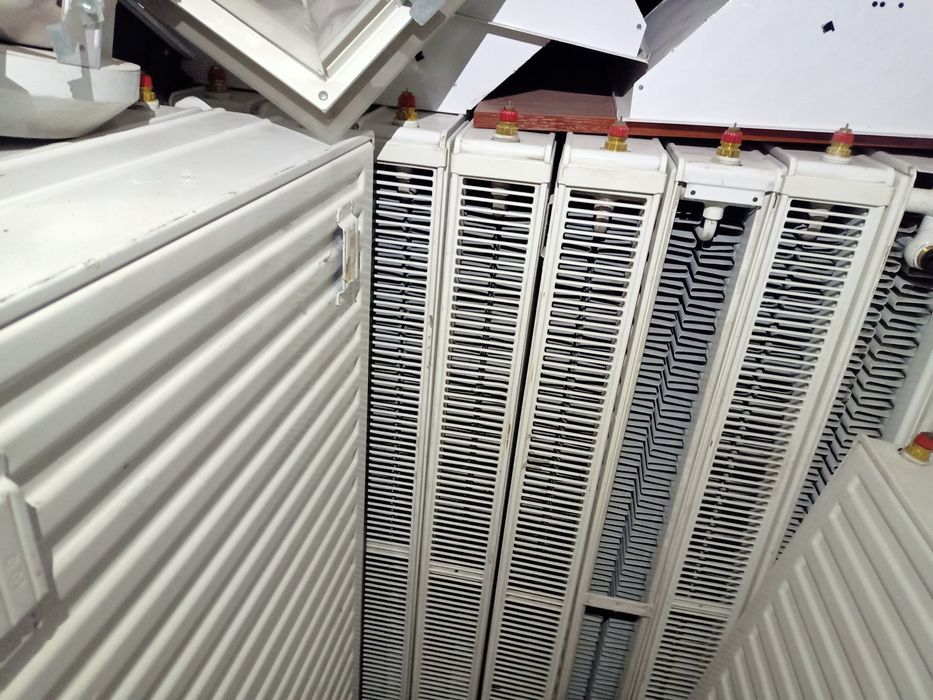 Продам стальные батареи Керми.