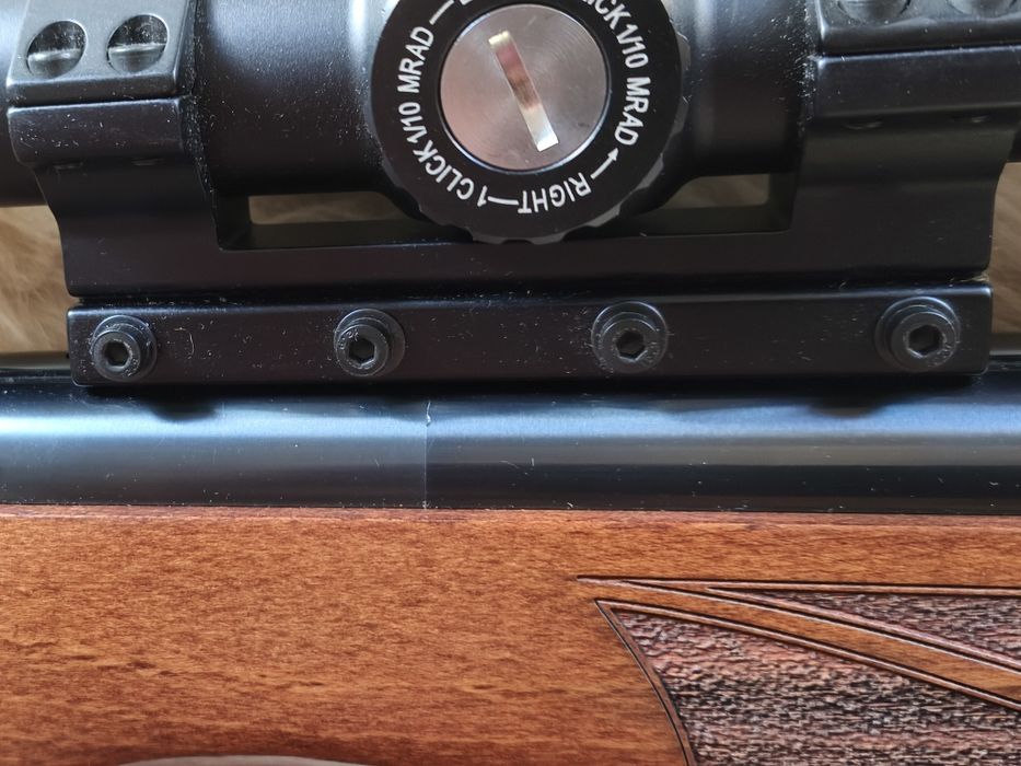 Carabina Weihrauch HW97KT (5.5mm) + Mira Hawke Frontier FFP + Extras