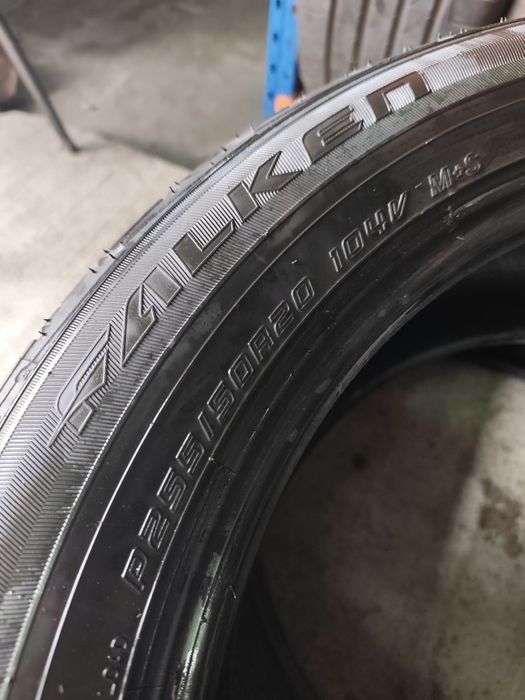 Pneus P255/50r20 Falken Ziex ct50 A/S com 90% piso