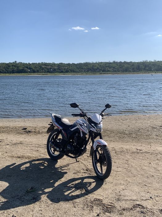 Продам мустанг 200