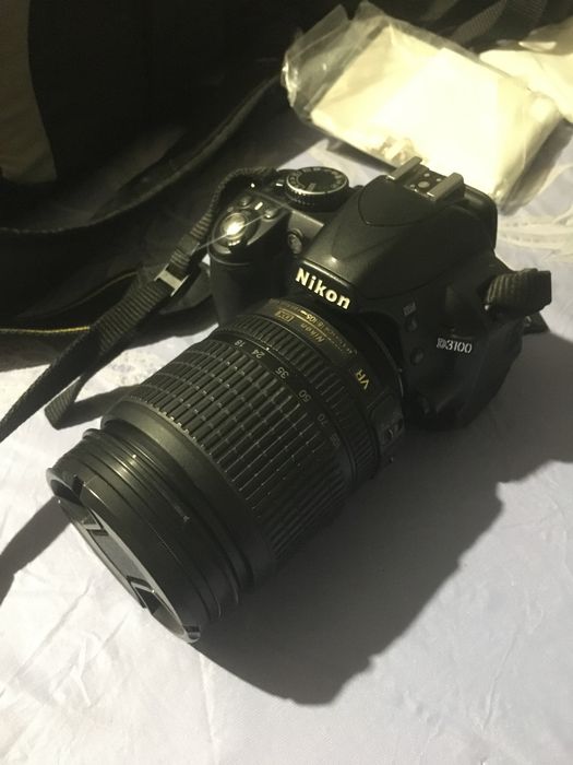 Фотоапарат Nikon D3100 спишка софтбокс отражатель штатив бленди синхро