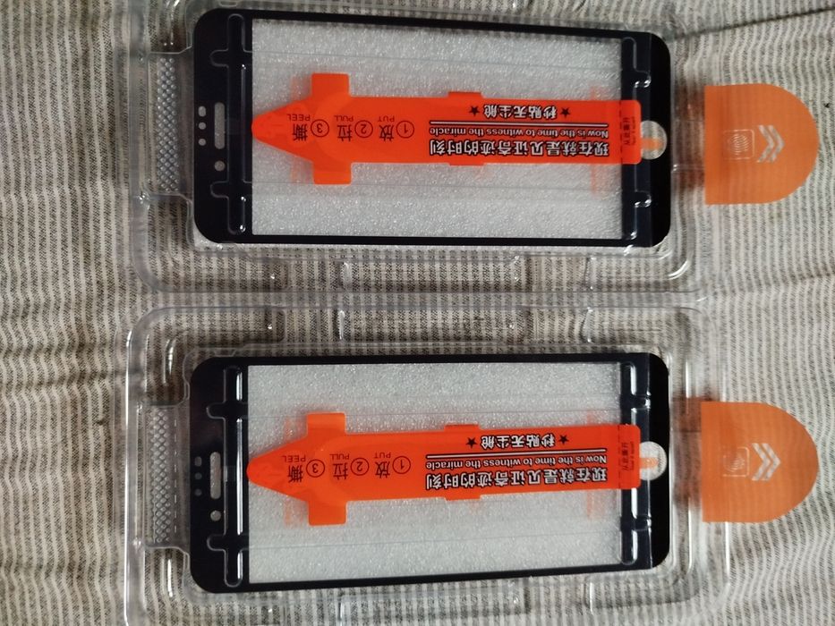 Захистне скло на айфон 7/8 з установочними блоком