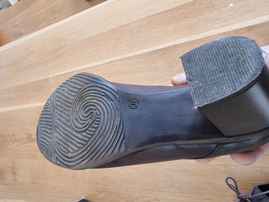 Buty damskie Lasocki 37