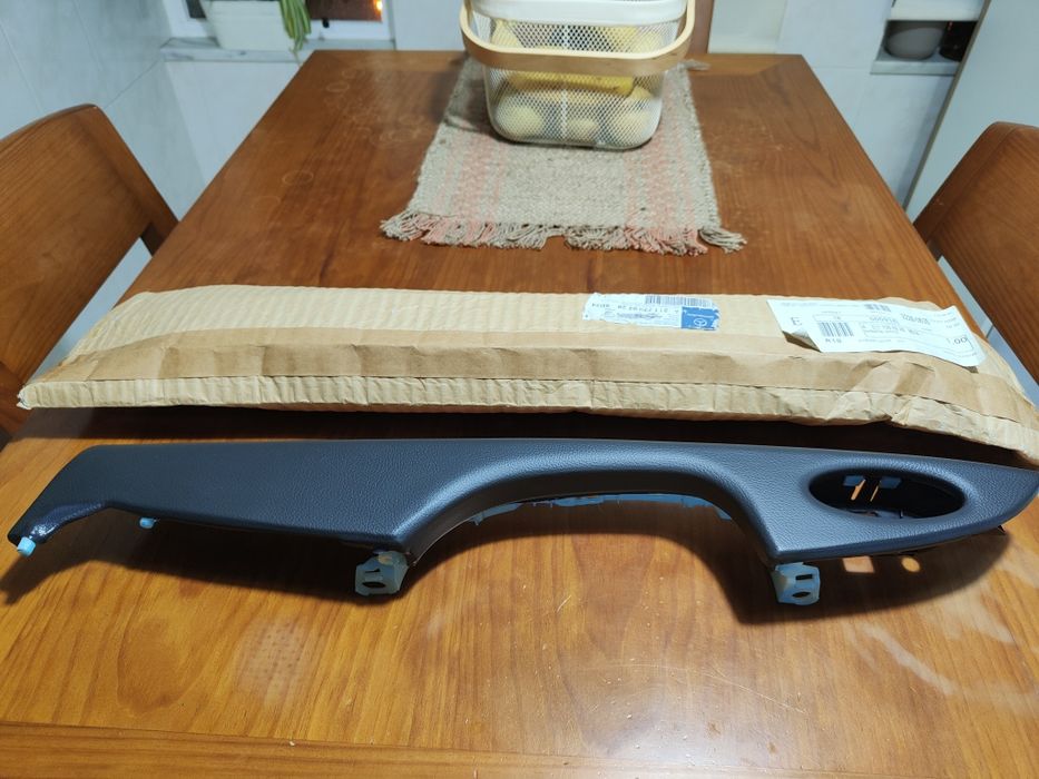 Puxador NOVO de  porta traseira Mercedes E 220 CDI   W. 211