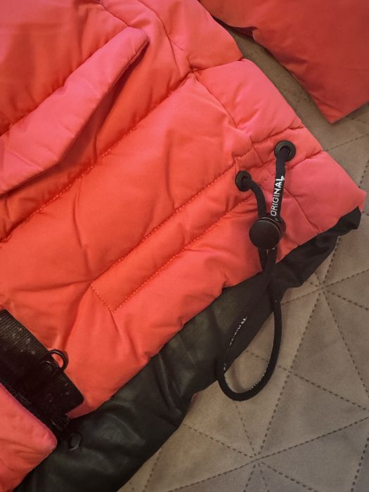 Жіноча зимова куртка