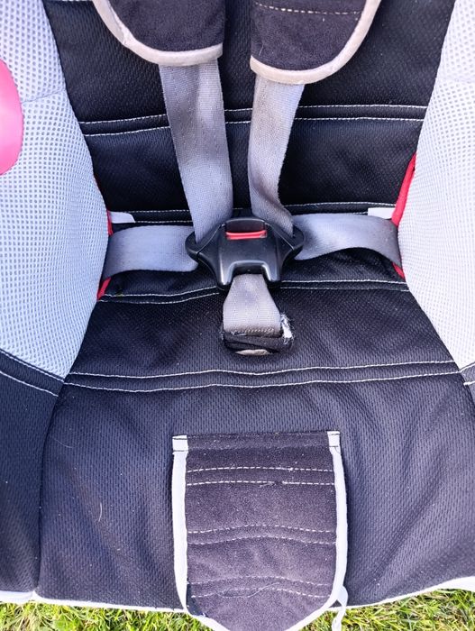 Fotelik samochodowy CARETERO dla dzieci