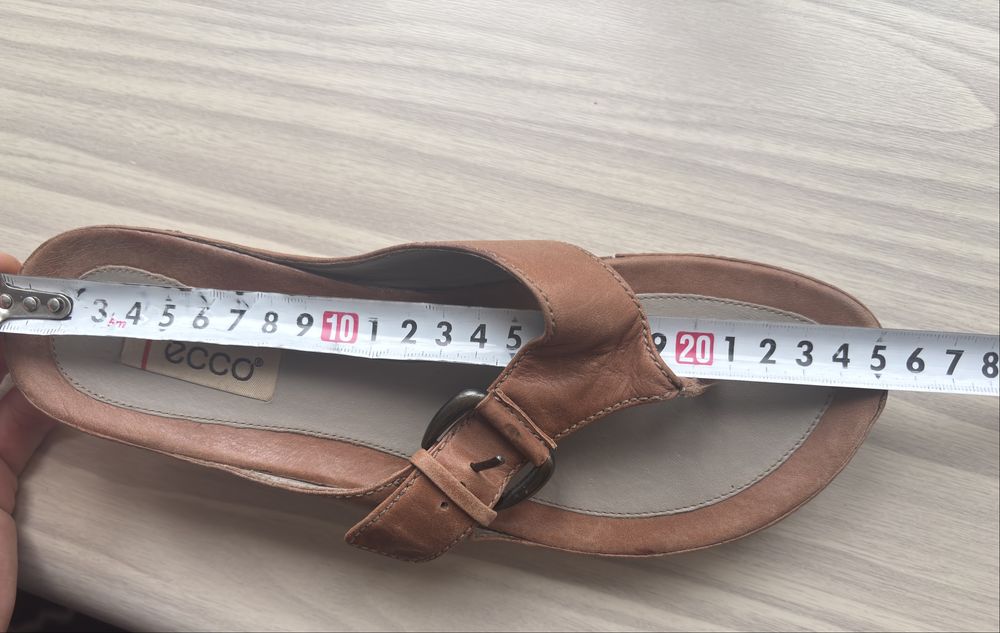 Ecco кожаные  вьетнамки 39р